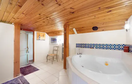The River House : maison piscine au bord de la Charente : photo 25