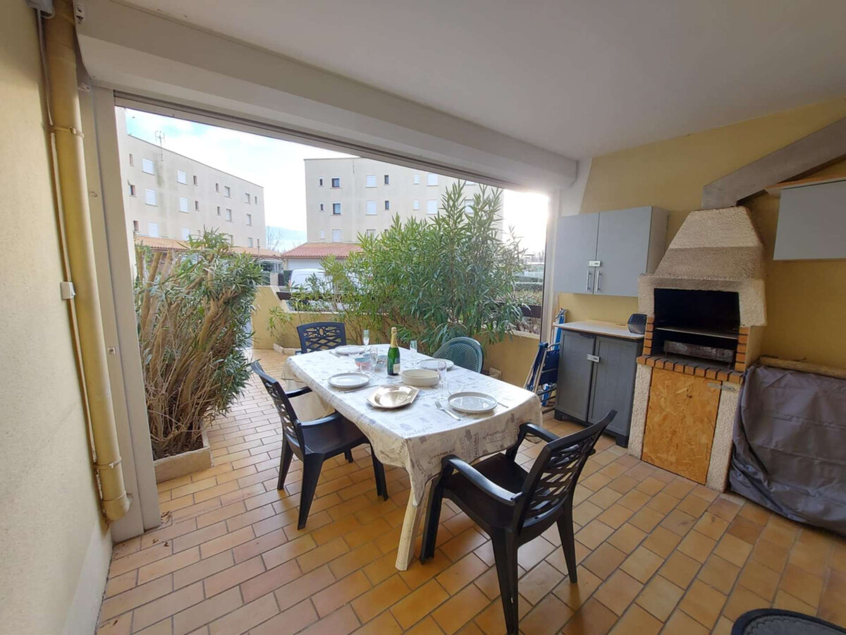 Apt 2 pièces cabine, 6 pers, parking fermé à Marseillan-Plage - Photo 2