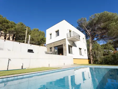 Villa neuve avec piscine, 450m de la plage de Tamariu - Photo 2