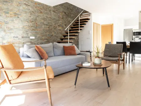Villa neuve avec piscine, 450m de la plage de Tamariu - Photo 9