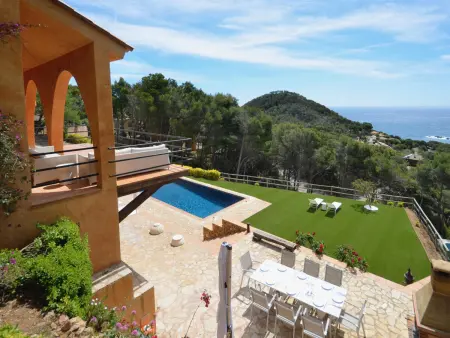 Location maison à Begur, Alquiler villa con piscina en Begur, Sa Tuna