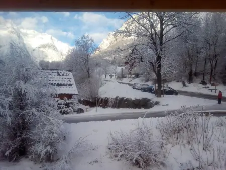 Chalet Enchanteur à Venosc avec Vue Panoramique et Jacuzzi - Photo 4