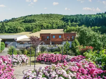 Location appartement à Fayet, Appartement cosy à Fayet avec vue