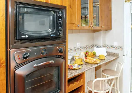 Maison familiale avec terrasse et four à bois à Ávila : photo 7