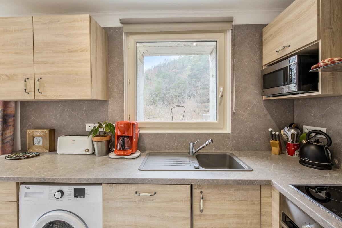 Maison 50 m² vue montagne, jardin terrasse à La Bollène-Vésubie - Photo 11