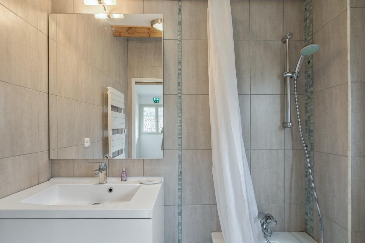 Maison 50 m² vue montagne, jardin terrasse à La Bollène-Vésubie - Photo 17