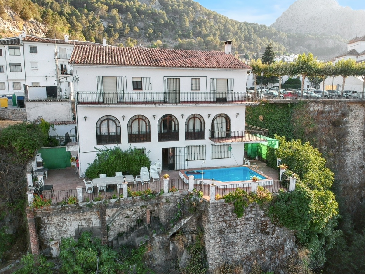 Chalet 350 m² Grazalema : piscine privée, 12 personnes - Photo 13