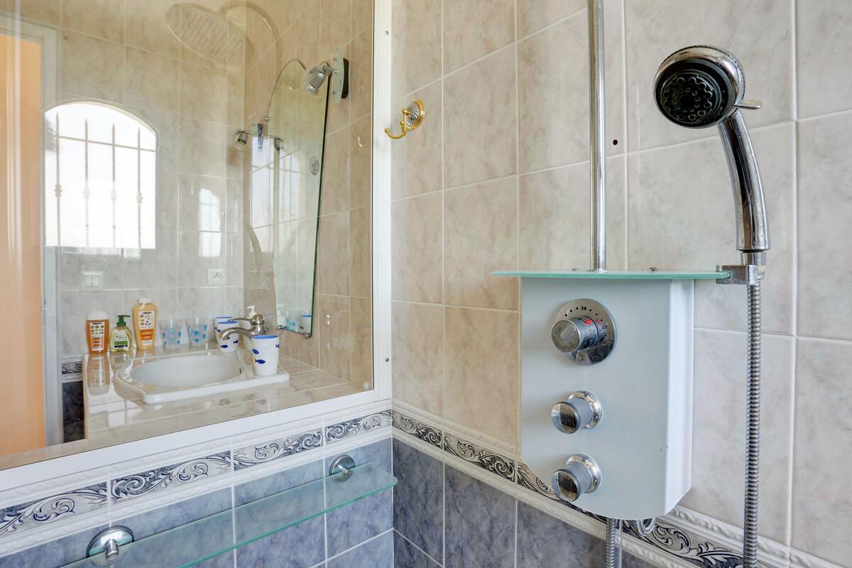 Villa 9 personnes à Fréjus, piscine chauffée toute l'année - Photo 17
