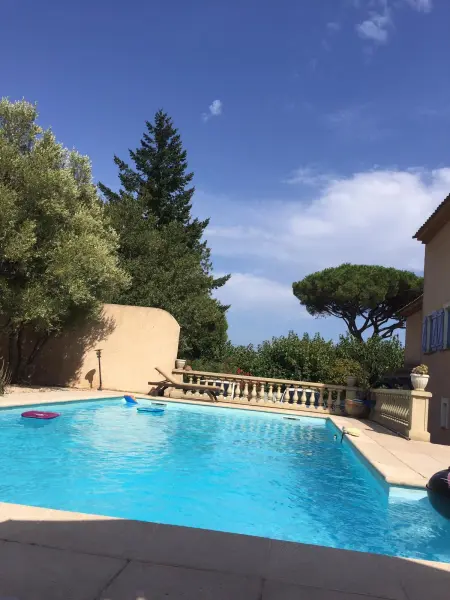 Villa ensoleillée à Sainte-Maxime avec piscine privée - Photo 25