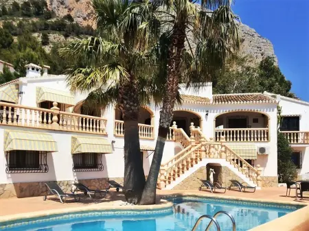 Villa majestueuse avec vue sur Jávea et piscine privée - Photo 1