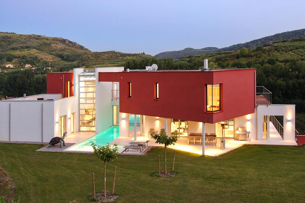 Villa 350 m² Saint Désirat : piscine, sauna, 7 hectares - Photo 1