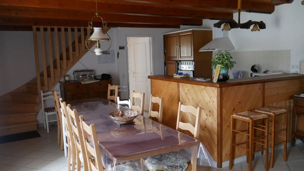 Maison 110 m² Saint-Gènes-Champespe, accès direct au lac - Photo 3