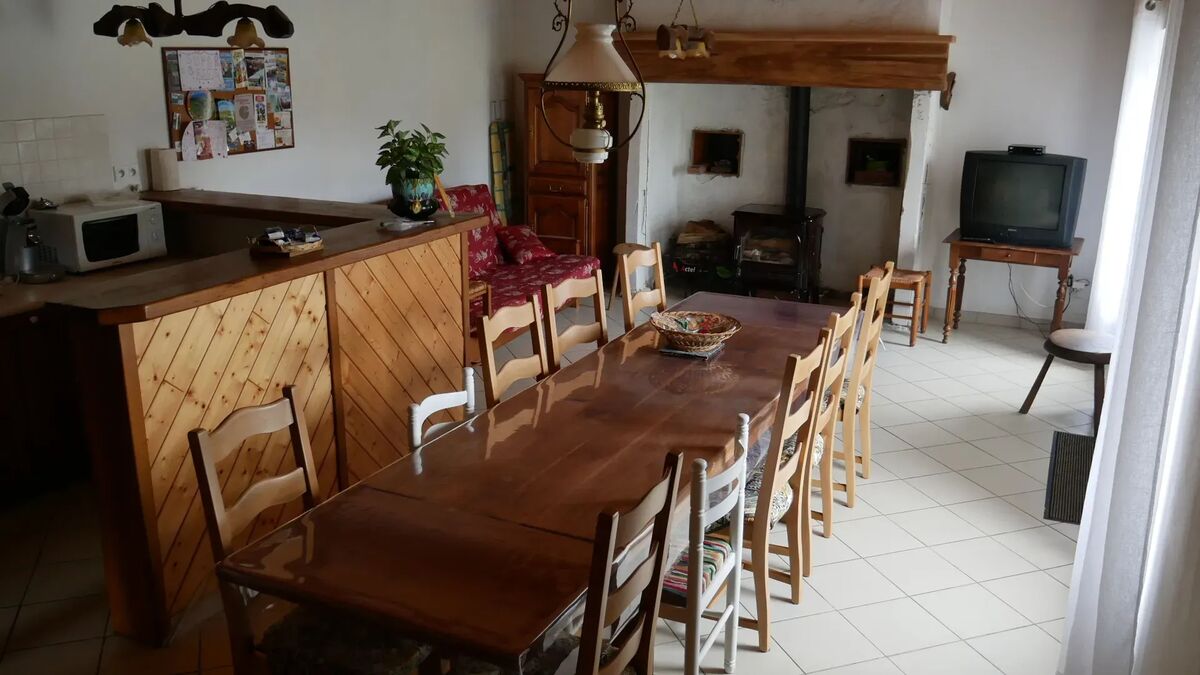 Maison 110 m² Saint-Gènes-Champespe, accès direct au lac - Photo 5