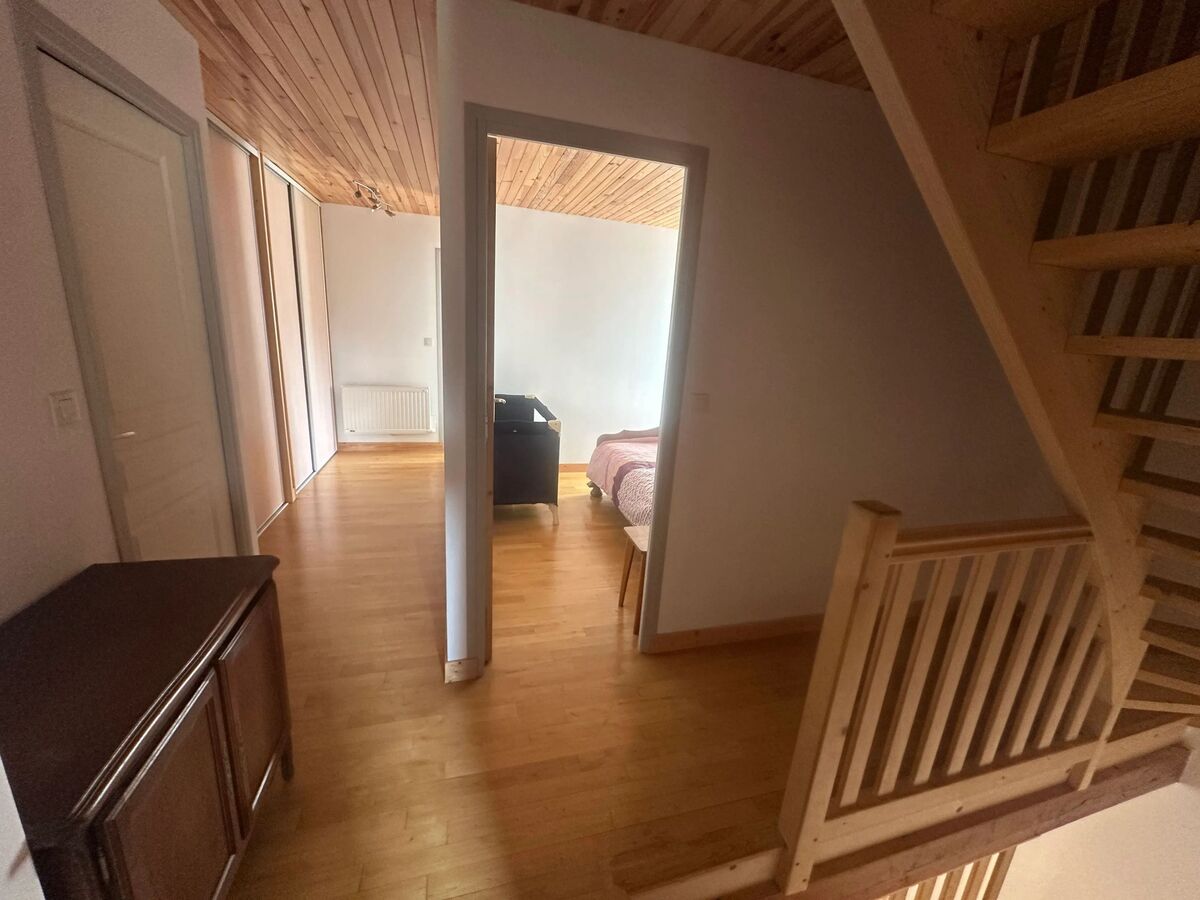Maison 110 m² Saint-Gènes-Champespe, accès direct au lac - Photo 7