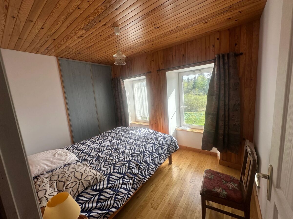 Maison 110 m² Saint-Gènes-Champespe, accès direct au lac - Photo 8