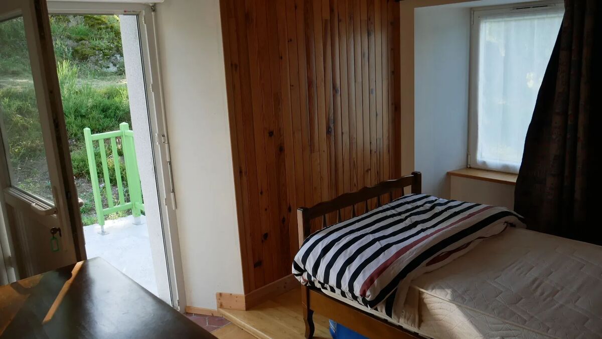 Maison 110 m² Saint-Gènes-Champespe, accès direct au lac - Photo 10