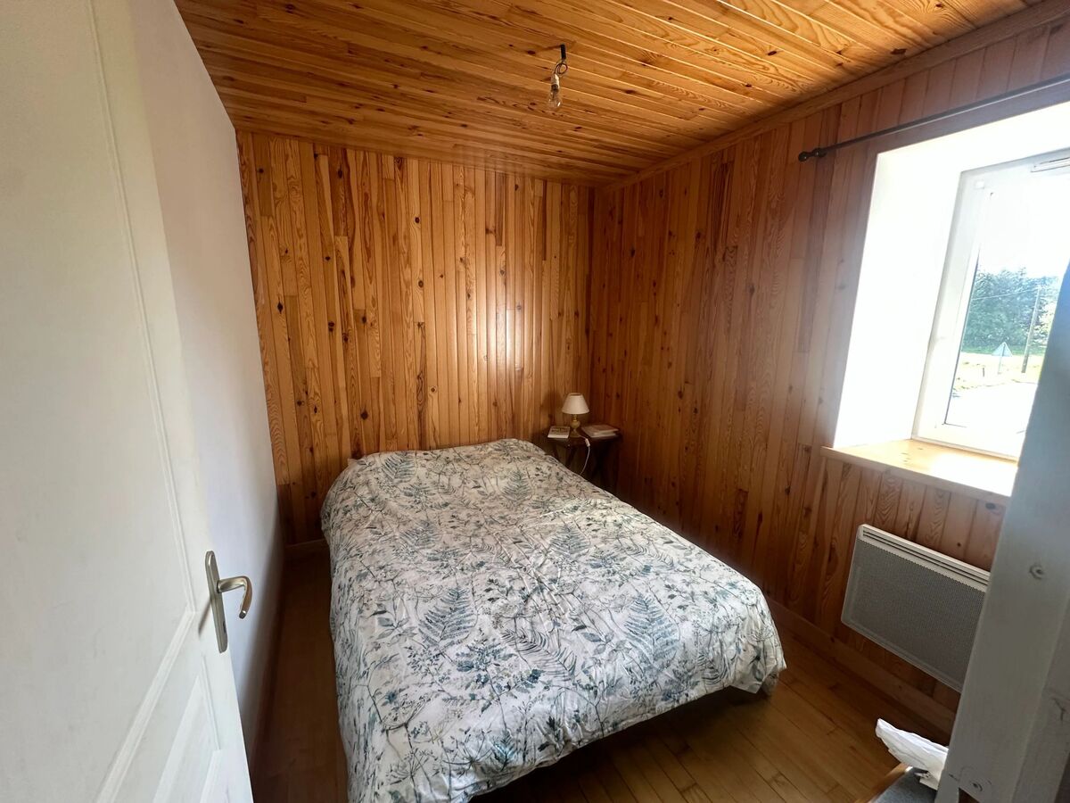 Maison 110 m² Saint-Gènes-Champespe, accès direct au lac - Photo 11