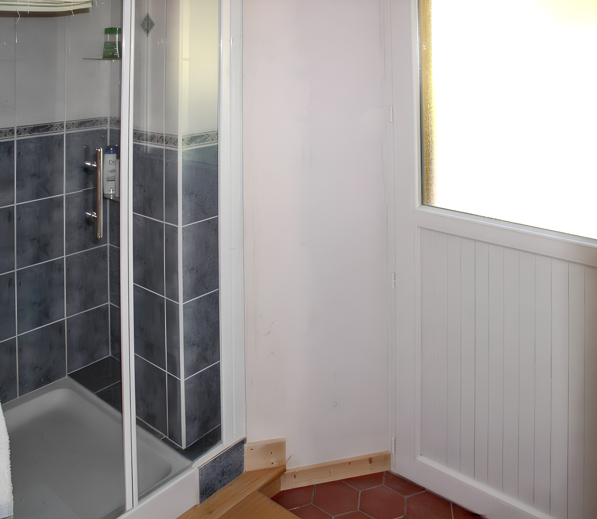 Maison 110 m² Saint-Gènes-Champespe, accès direct au lac - Photo 15