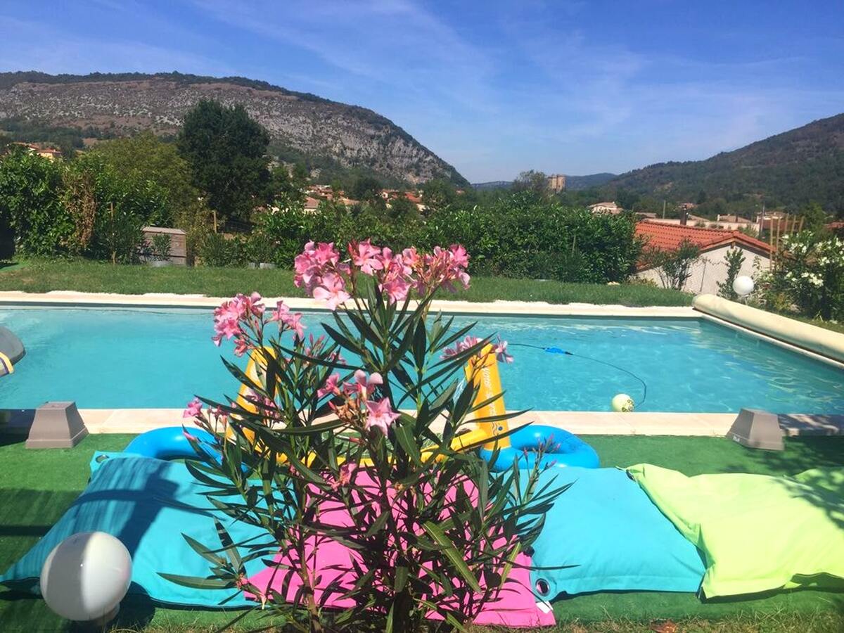 Villa 12 pers. Foix – Piscine, jacuzzi et vue montagne - Photo 2