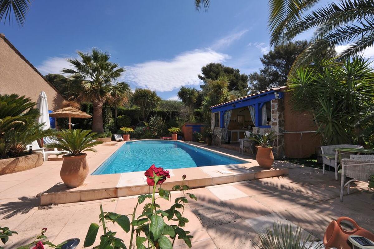 Villa 12 pers., 5 chambres, piscine privée à Carqueiranne - Photo 1