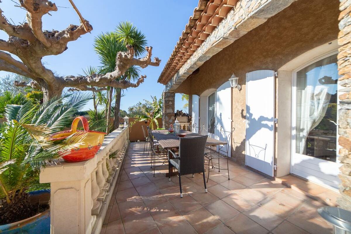 Villa 12 pers., 5 chambres, piscine privée à Carqueiranne - Photo 2