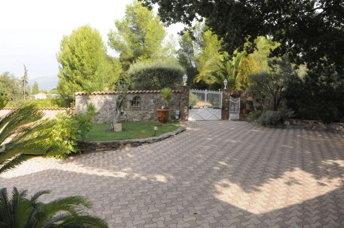Villa 12 pers., 5 chambres, piscine privée à Carqueiranne - Photo 24