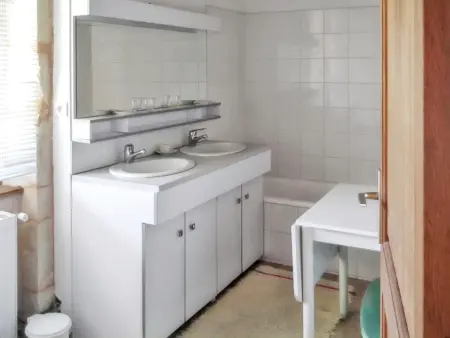 Villa avec piscine privée chauffée à Lherm, 4 chambres pour 11 : photo 11