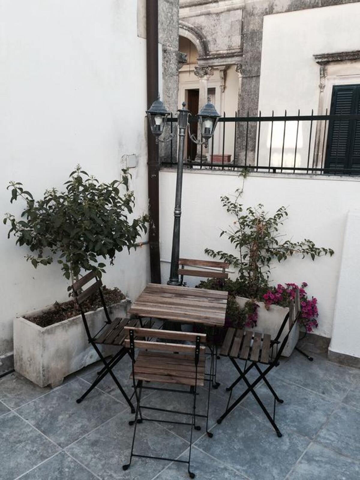 Appartement Castiglione, terrasse avec jacuzzi et vue ville - Photo 8