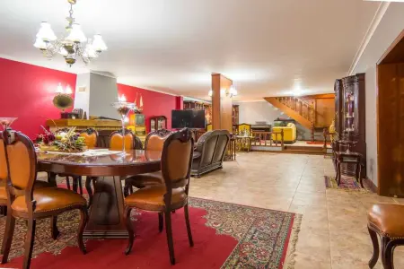 Château de 540 m² à Valença : piscine privée et jacuzzi, 7 chambres : photo 16