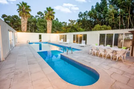 Château de 540 m² à Valença : piscine privée et jacuzzi, 7 chambres : photo 23