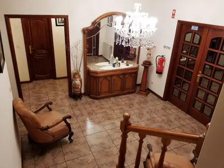 Château de 540 m² à Valença : piscine privée et jacuzzi, 7 chambres : photo 36