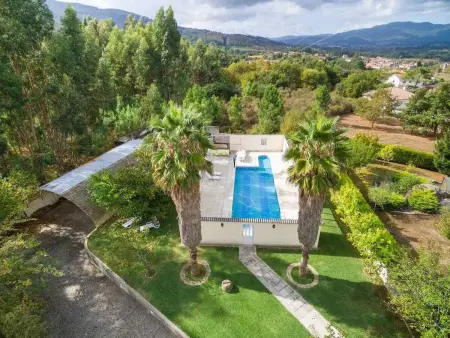 Château de 540 m² à Valença : piscine privée et jacuzzi, 7 chambres : photo 45