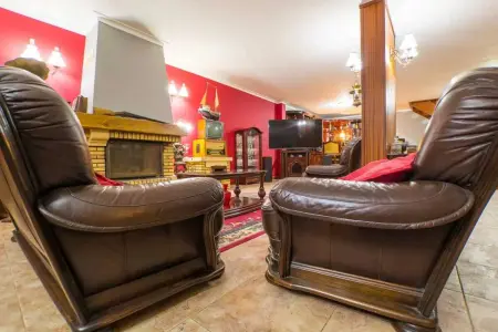 Château de 540 m² à Valença : piscine privée et jacuzzi, 7 chambres : photo 49