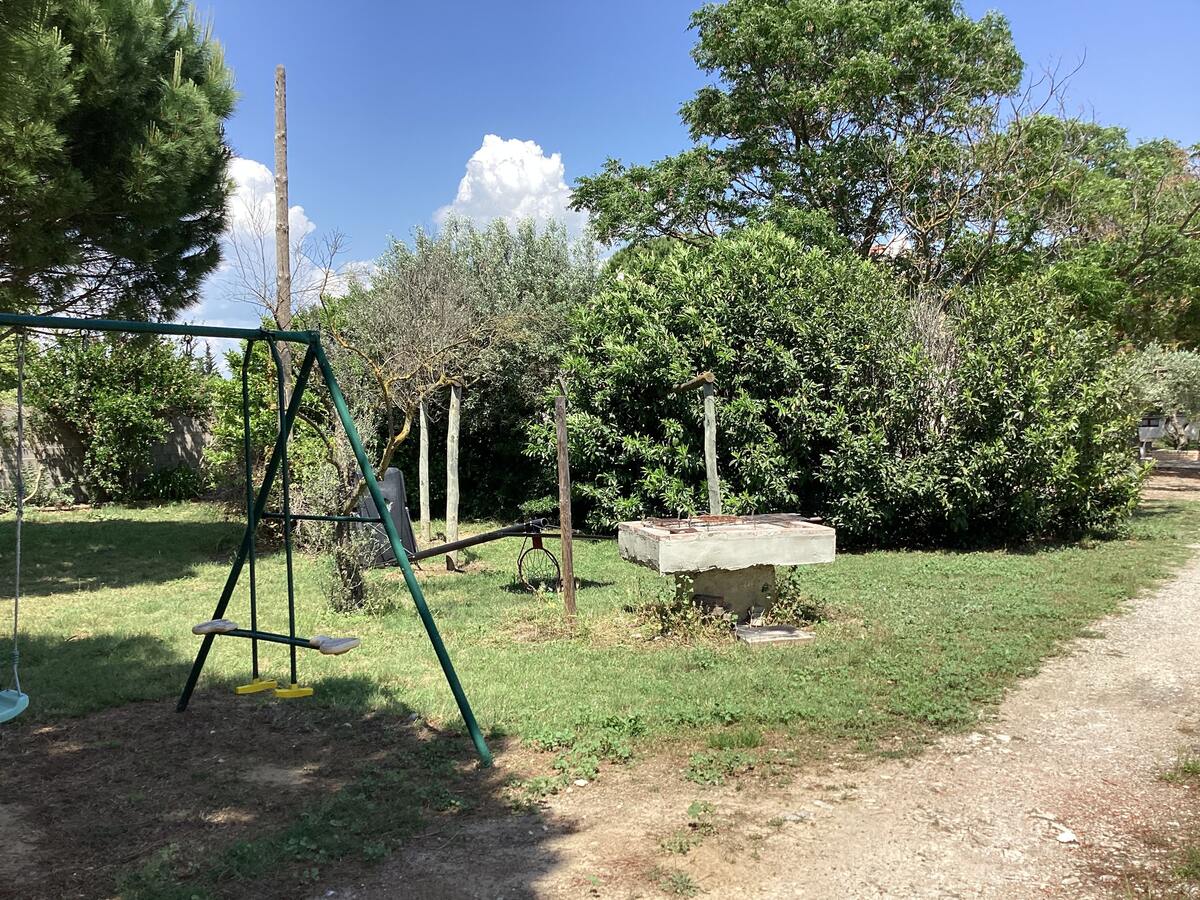Maison 45m² jardin clôturé & terrain de volley à Saint-Nazaire-de-Pézan - Photo 2