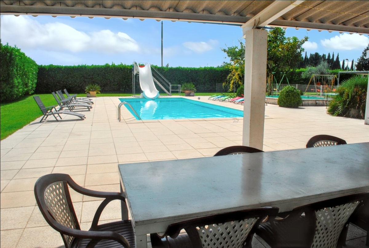 Villa 14 personnes à Meynes : piscine, sauna et terrain de jeux - Photo 2
