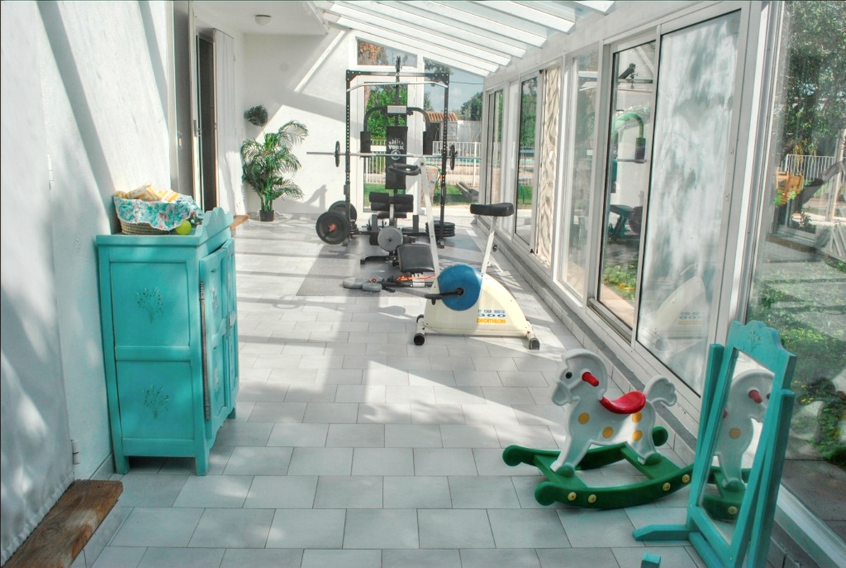Villa 14 personnes à Meynes : piscine, sauna et terrain de jeux - Photo 4