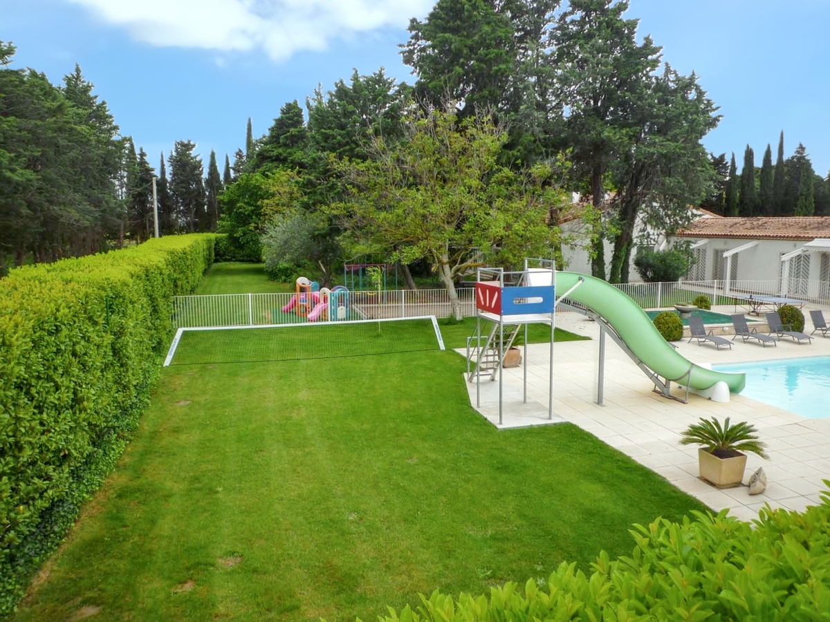 Villa 14 personnes à Meynes : piscine, sauna et terrain de jeux - Photo 5