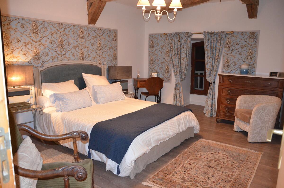 Maison 150 m² avec spa, jacuzzi et piste de pétanque - Photo 5