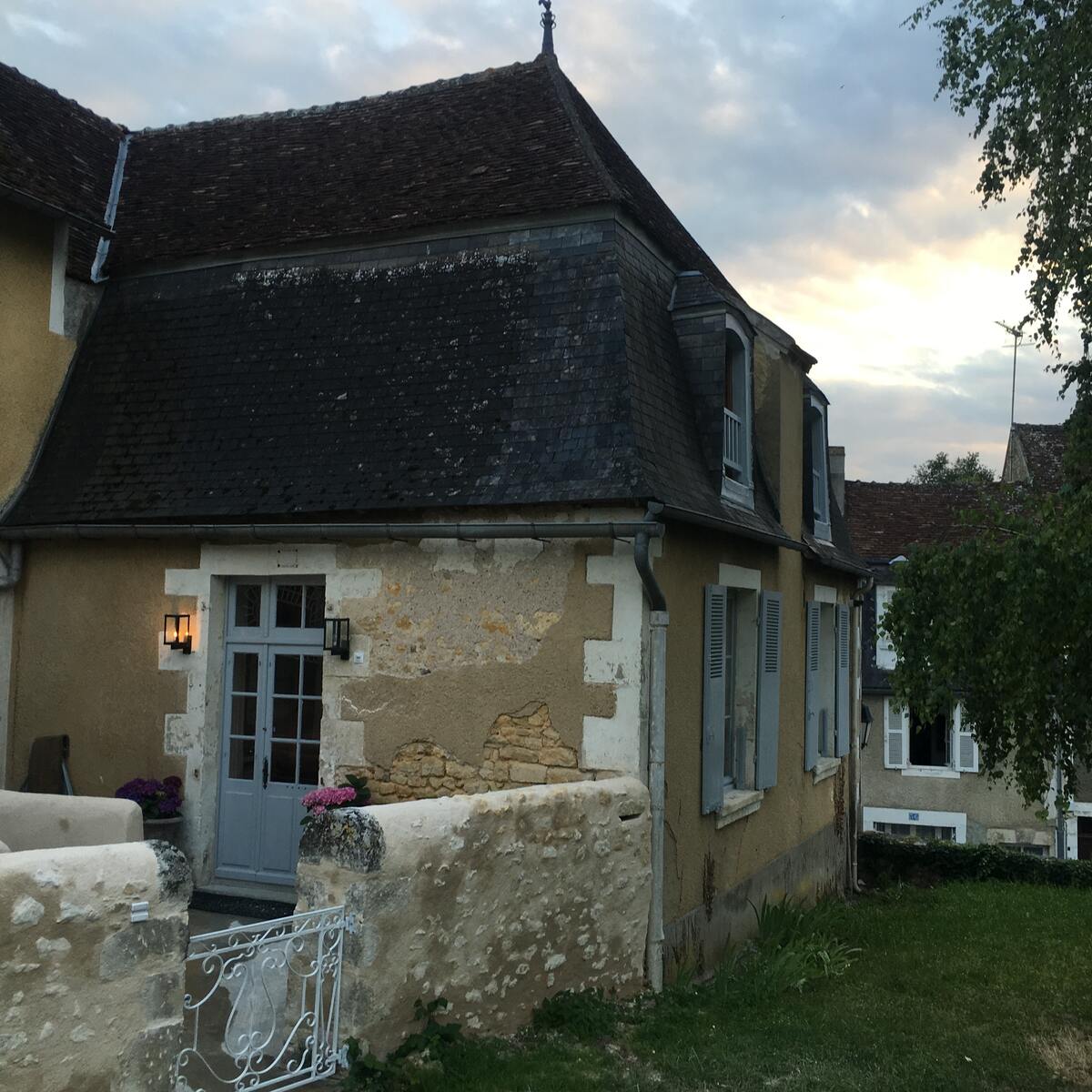Maison 150 m² avec spa, jacuzzi et piste de pétanque - Photo 7
