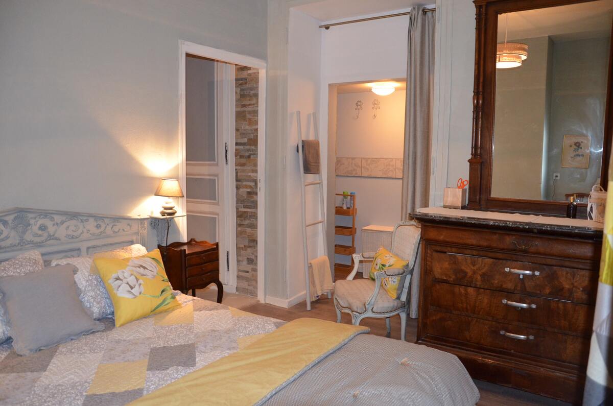 Maison 150 m² avec spa, jacuzzi et piste de pétanque - Photo 9