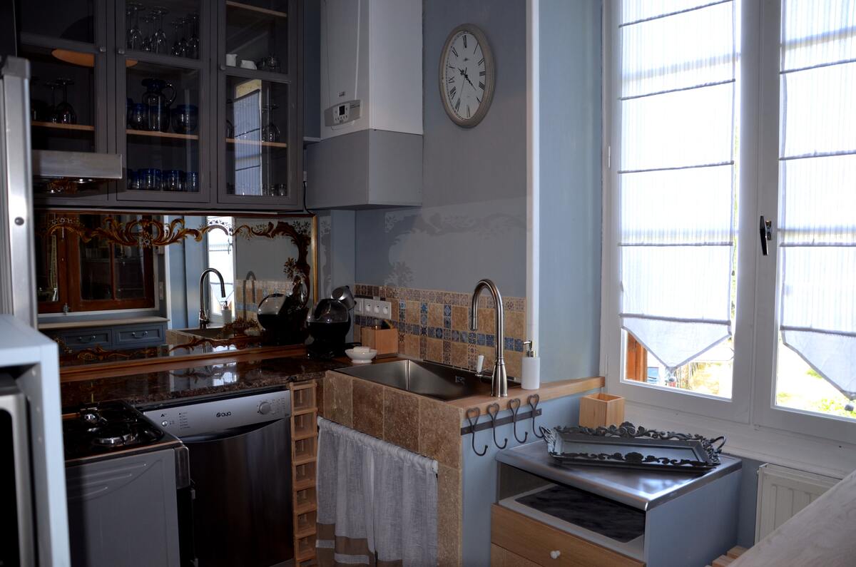 Maison 150 m² avec spa, jacuzzi et piste de pétanque - Photo 12
