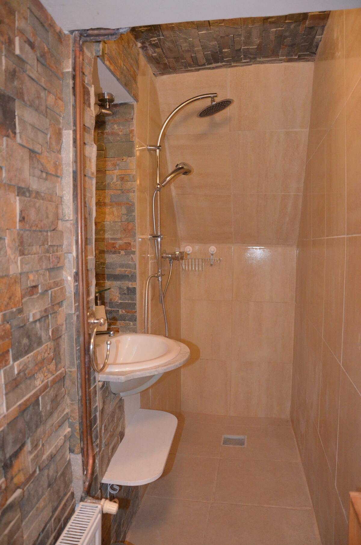 Maison 150 m² avec spa, jacuzzi et piste de pétanque - Photo 23