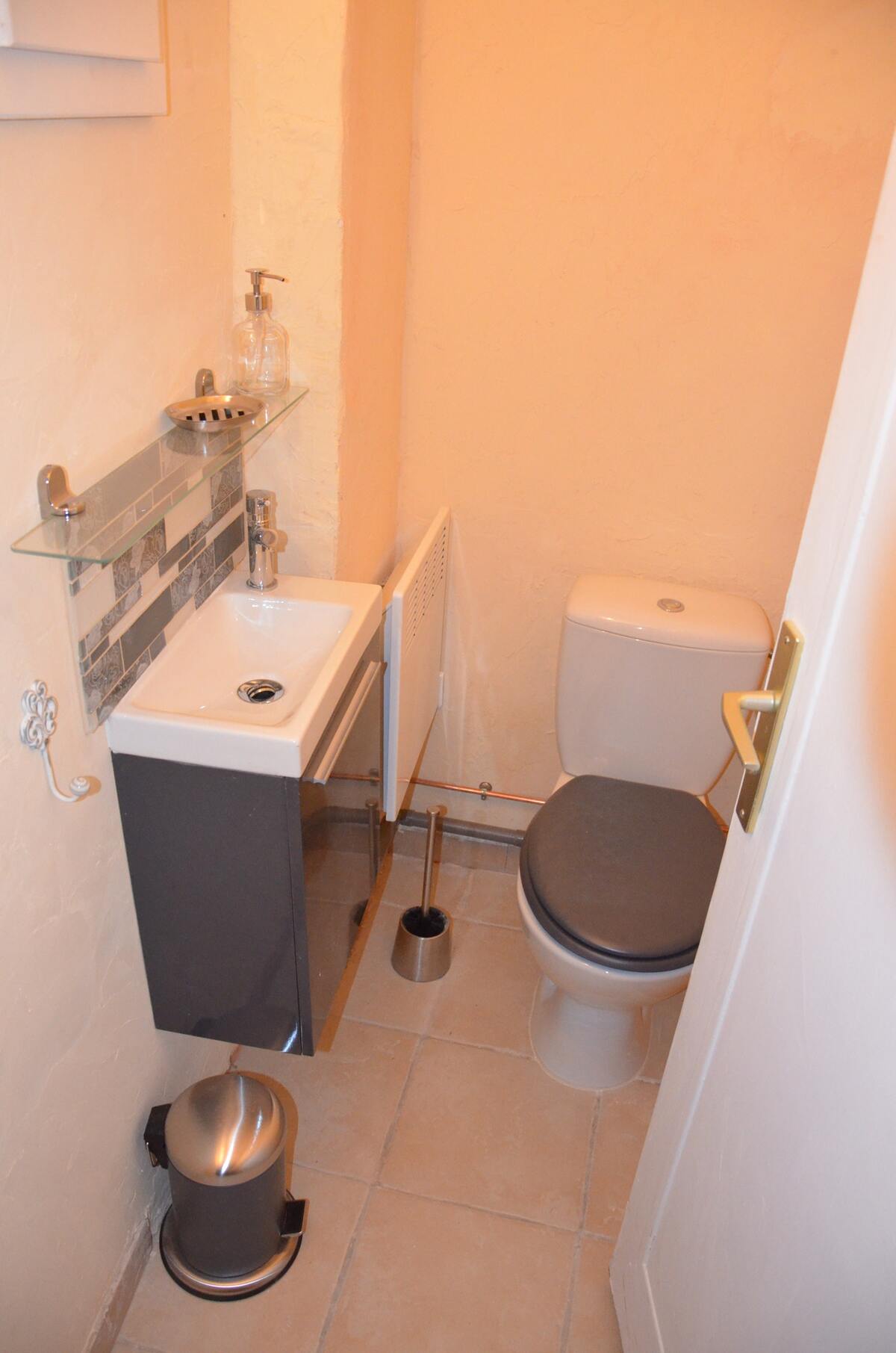 Maison 150 m² avec spa, jacuzzi et piste de pétanque - Photo 27