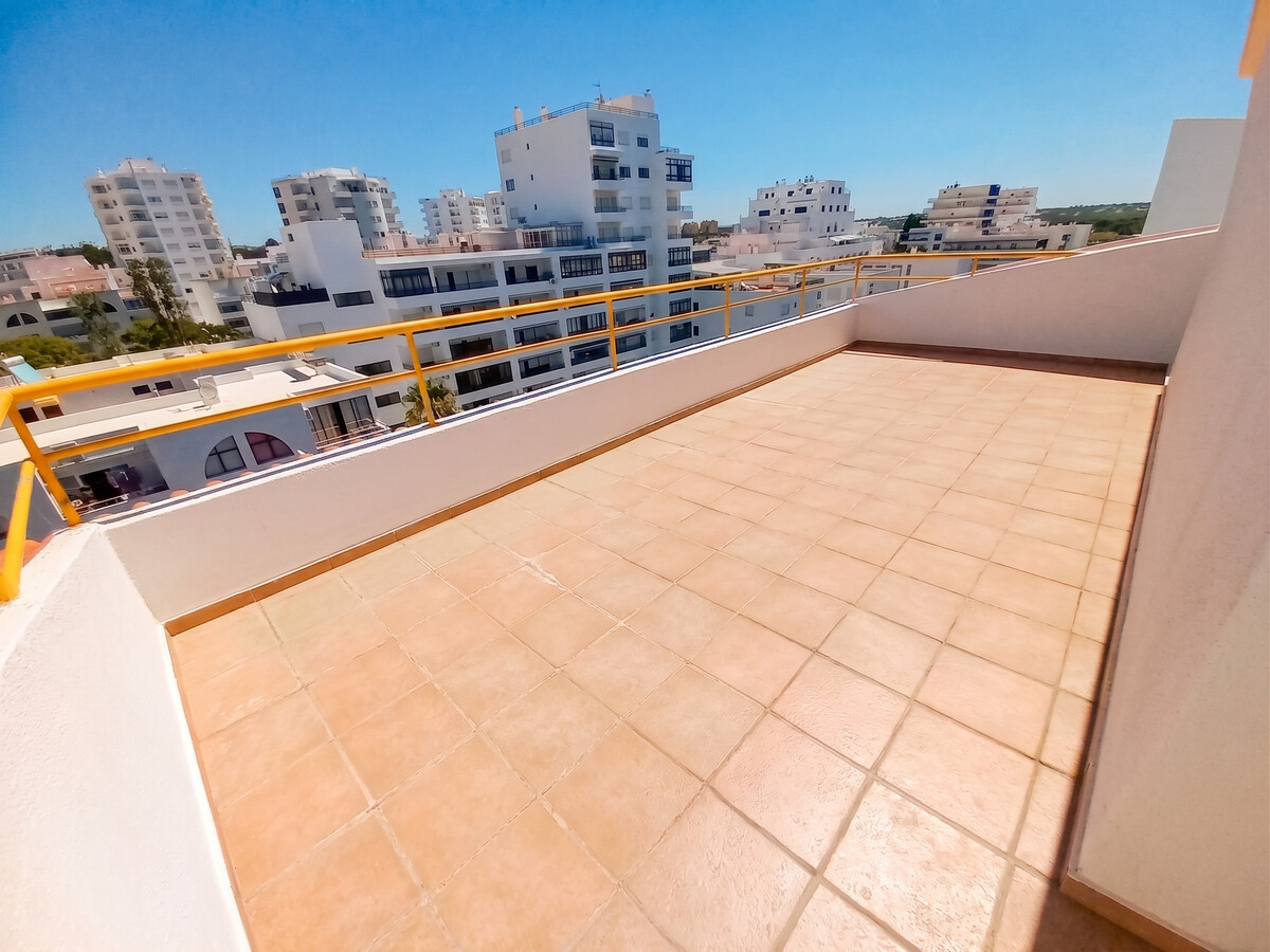 Appartement avec terrasse et vue sur la ville à Quarteira - Photo 14