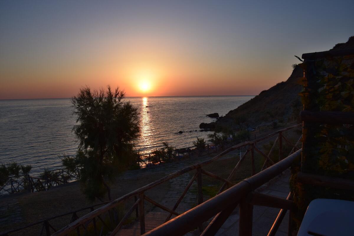 Maison 1 chambre à Crotone, vue mer et piscine - Photo 14