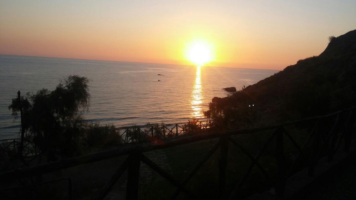 Maison 1 chambre à Crotone, vue mer et piscine - Photo 15