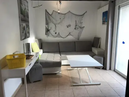 Location appartement à Antibes, Appartement moderne à Antibes avec jardin et terrasse