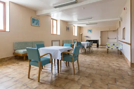 Maison 21 personnes à Monthenault : 4 chambres, jardin et pétanque : photo 3