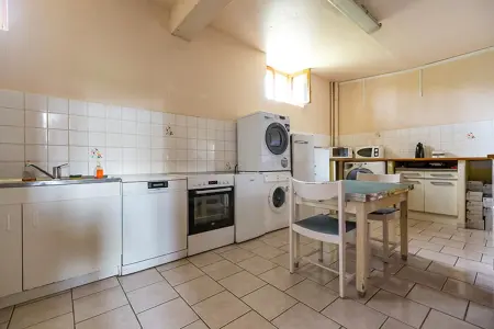 Maison 21 personnes à Monthenault : 4 chambres, jardin et pétanque : photo 6