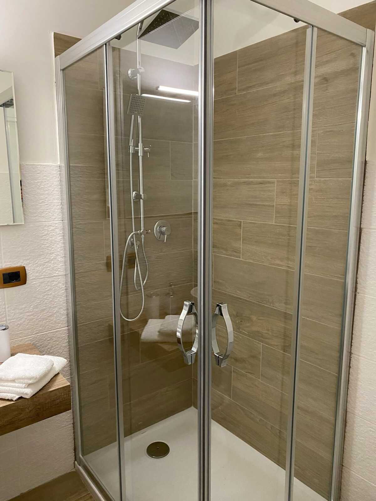 Appartement 90 m² à Montallegro, 3 chambres, vues mer et montagnes - Photo 21